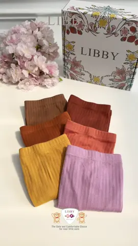 “Weekend vibes on point! 🌟” Mix and match leggings curly dengan premium tank top kids ini adalah pilihan yang pas. Nggak cuma warnanya yang bikin tampilan si kecil jadi kece, tapi juga super nyaman dan bebas bergerak sepanjang hari! 🌤️❤️ Dengan bahan lembut dari 100% cotton dan desain simple tapi lucu, outfit ini cocok untuk segala aktivitas seru di weekend kali ini. Mau jalan-jalan di taman, main di playground, atau sekadar santai di rumah, si kecil tetap tampil stylish! 🌻✅ Gimana, Moms? Siapa yang hari ini juga mau pakai outfit keren seperti di video? Share di komentar ya! 🌟😆 #libbybaby #libbybabyofficial #tanktop #tanktop 