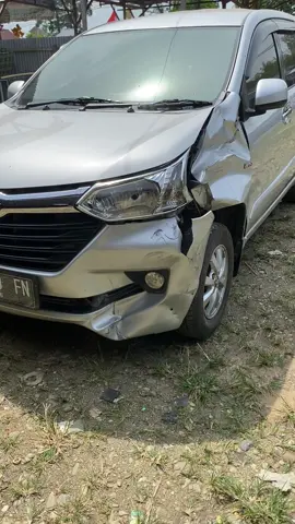 paling sedikit 30 jt🤭🤭 #toyota #avanza #lakalantas #bodyrepair #berkahabadi #muarabungo #fypシ゚viral 