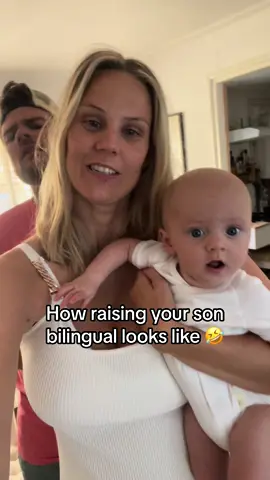 Je kinderen tweetalig opvoeden komt soms met mega grappige momenten! Ben benieuwd naar jullie dierengeluiden 🤣🐮 #fy #fyp #foryoupage #foryou #dunglish #american #couplestiktok #thebennetts #dutch #couplescomedy #americanhusband #husbandwife #nederlands 