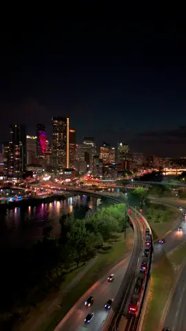 Experience the magic of Calgary at night! The city skyline lights up, reflecting on the Bow River, creating a breathtaking urban landscape. Whether you’re strolling along the pathways or admiring the view from afar, Calgary’s night scene is a sight to behold. Capture the moment and share the beauty! #CalgaryNights #YYC #CityLights #NightPhotography #ExploreCalgary #UrbanViews #SkylineGoals #CalgaryLife #Cityscape #BowRiver #NightVibes #CalgaryInspo #DiscoverYYC #UrbanPhotography #CalgaryAfterDark 