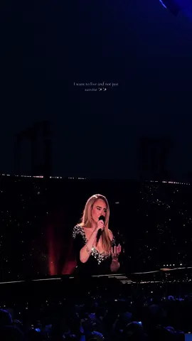 🤍 #loveinthedark #adeleresidency #adeleinmunich 