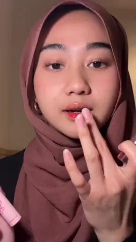 pls cobainn!  #focallureid #partylipstick #SuperBrandDay 