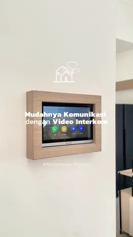 Di rumah kamu ada gak video intercome gini!?🗣️ kalau gak ada, kayaknya sudah saatnya kamu upgrade rumah deh🤔😉 #tamanharmonitriyagan #smarthome #videointercom 