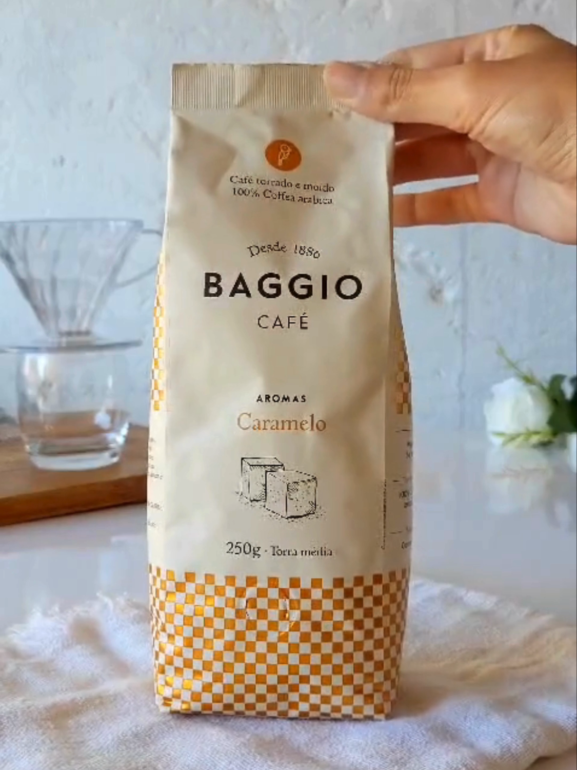 Junte-se ao time de apaixonados pelo sabor único do Baggio aromas Caramelo! 🥰☕ Um café que se destaca por suas notas caramelizadas e está entre os preferidos daqueles que apreciam sabores naturalmente adocicados. Ainda não provou? Experimente e descubra porque esse aroma tem conquistado corações e paladares.