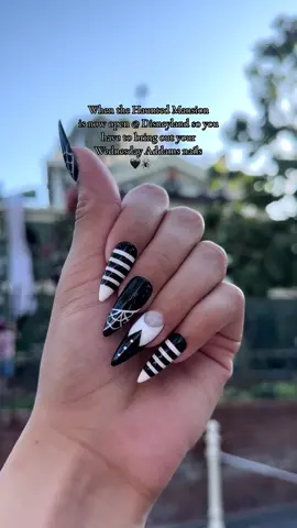 Spooky Season has begun idc! 🎃🖤 Nails from: @Lux Nail Life  🕷️🕸️ #MomsofTikTok #momtok #girlythings #ditl #disney #disneyland #disneynails #disneymom #nails #naildesigns 