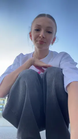 HAD TO HIT THIS ONE🔥🔥T-shirt from @@lazycandie dc@Federico Ravazzi// #fypシ #dancechallenge #foryou #dc #dance #viral #fyp #dancer #trend #trending #foryoupage 