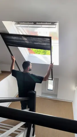 Kein Zutritt für Insekten!  Nur die Gewünschten dürfen rein.    🚫Schützen Sie Ihre Familie gegen Ungeziefer 🪰🕷🪳🐜 ✅Insektenschutz nach Maß  ✅Lüften ohne Bedenken  🅱️Wir beraten Sie gerne individuell vor Ort unverbindlich und kostenlos 📏Kostenlose Abmessung und Montage 📝Bestellung per DM, Nachricht oder Anruf.  📞0176 814 888 17 ☎️ 030 42090861 Team Deluxhaus  #homedekor  #Plissee #berlin #insects #gardinen #insecktenschutz #perde #fliegengitter #tenda #terrassentür #dachfenster #decoracion 