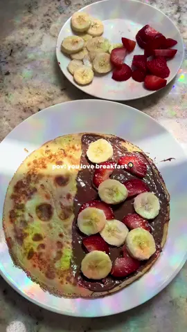 Love me some crepesss🍓🍌🧇 #breakfast #breakfastideas #crepes #athome #morning #cooking #Recipe 