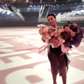 I really saw somone say she won because her dad paid off the judges 😭😭 #riptrusakova #figureskating #фигурист #alexandratrusova #annashcherbakova #zhenyamedvedeva #kamilavalieva #аннащербакова #alexandratrusova⛸🇷🇺💪 #evgeniamedvedeva #alionakostornaia #камилавалиева #александратрусова #yulialipnitskaya 