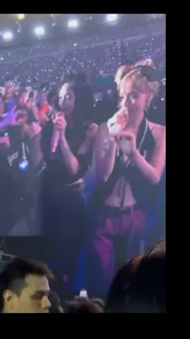 Who touched Winter's belly… oh😊giselle～!!!!!💗 #aespa #video #fyp #trending #kpop #おすすめ #tiktok #おすすめにのりたい #aespa_official #viralvideo #foryou #viral 