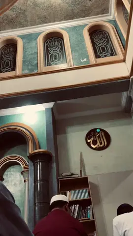 terlihat tenang,padahal banyak doa yang di langitkan”. #reminderislamic #motivasi #jalurlangit 