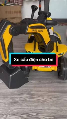 Chiếc xe cẩu điện cho bé có nhạc và đèn, có điều khiển chân ga để bé tự điều khiển, cần cẩu điều khiển bằng tay có thể sang trái phải đưa lên hạ xuống 1 cách linh hoạt. #caudien #xecauchobe #xecaudienchobe #xecaudientreem #xuhuong 
