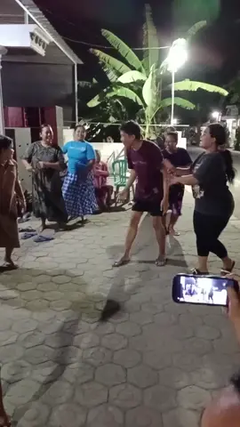 🤣🤣🤣 #fypシ゚viral #pecintahoreg #masukberandafyp #karnavalsoundsystem #fypage #tiktokviral #videoviral #videongakak #tiktok #videolucu #cintabojoneuwong #imingiming 