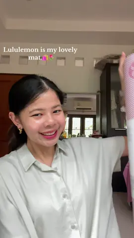 เห่อเสื่อ Lululemon มาก ซื้อมานานได้ฤกษ์ใช้สักที ปวดหลังเป็นเหตุ…#lululemon #yoga #yogamat #healthy #mind #thatgirl #fypシ #ของดีบอกต่อ 