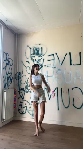 Cleaning up after a house party 😁