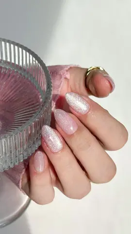 My favorite cat eye nails 🪄🎀✨ #btartboxnails #BTCateyenails #xcoattips #btartboxpressonnails #tiktokshopbacktoschool #cateye #cateyenails #pinknails 