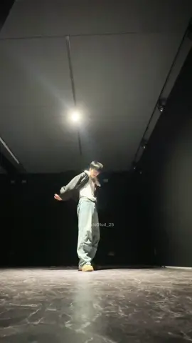 Transition😵‍💫 #ENHYPEN #BroughtTheHeatBack #enhypenengene #engeneと繋がりたい #HB_Challenge #BTHB #엔하이픈 #엔진 #하이브처돌이 #엔진한테추천 @enhypen 