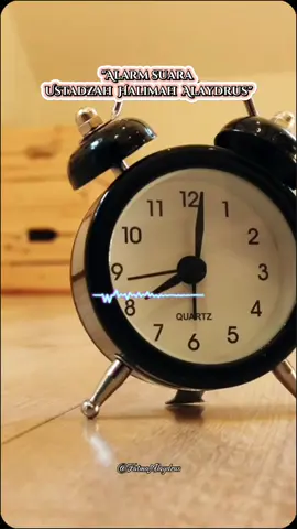 cocok nih teman2 dijadikan alarm buat bangun tidur sdh ada doa bangun tidur dan sholawatnya 🥰 #ustadzahhalimahalaydrus #alarm #pengingatdiri #nasehatislami #fyp #bismillahfyp #CapCut 