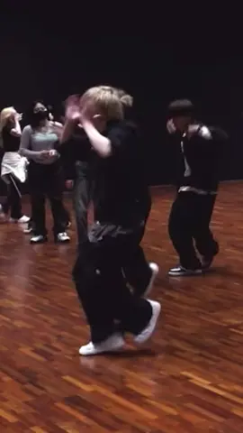 きたーーーー😭❤️🔥❤️‍🔥 待ってました待っておりました Dance Practice Behind🔥❤️‍🔥 やーーーーん😭やっぱり最高なの🥹 好きです🥹ちょんまげジミンさん🫶 ガチでカッコイイ😭😭😭❤️ 지민 (Jimin) 'MUSE' Dance Practice Behind #지민 #Jimin 'MUSE'  #Jimin_MUSE #Jimin_Who #SmeraldoGardenMarchingBand #SGMB #JIMIN #지민 #박지민 #Park_Jimin #朴智旻 #지민아  #ジミン #BTS  #방탄소년단 #防弾少年団