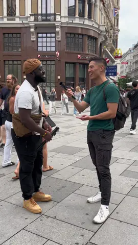 When two polyglots randomly meet each other 😂 @IL CIN€GRO  #africa #languages #japan #vienna #wien #italy #china #chinese 