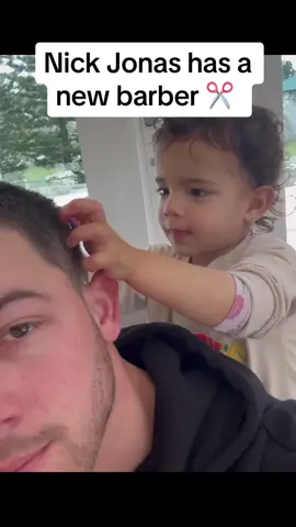 Nick Jonas has a new barber: his daughter Malti ✂️ 🎥: #NickJonas #fatherdaughter 