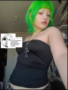 Respondendo a @vickyaerichu pelo menos nao sou uma criançinha burra e insegura #mogged 