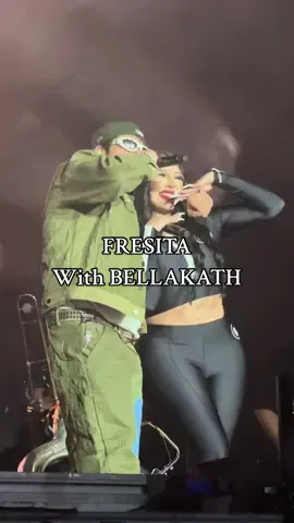 FRESITA with BELLAKATH #bajabeachfest #fuerzaregida #bellakath #fresita #peronoteenamores #rosarito #festival #bajafest #bajacalifornia #paratii 