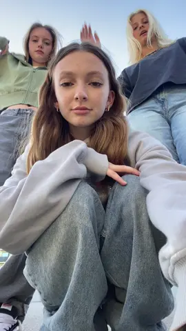 EVERYONE HAS BEEN KILLING OUR DANCE🔥🔥 dc: us #dancechallenge #fypシ #foryou #dc #dance #fyp #viral #dancer #trend #trio #trending #newtrend #foryoupage @julia @agax🪩🎀 