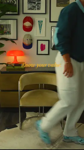 I know we are all scared of losing people (them leaving us), but have you ever stopped to think about who is scared of losing you? We’ve gotta know our value… and the ones that have left you… well that is their loss. Wish them well bc they missed out.  #fyp #MentalHealth #fashion #unfreezmyaccount #viral 
