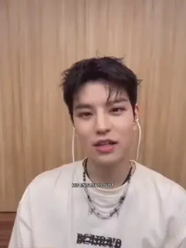 Seungmin please… || reposting coz i have beef with tik tok  #fy #스트레이키즈 #straykids #seungmin #kimseungmin #english #fancall #improve #skz #kpop 