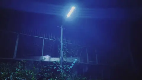 Street light appreciation | #silenthill #streetlight #light #lightpost #bluehour #blue #gloomy #blueaesthetic #dark #cinematic #latenight #latenightwalks #midnights #street #streetvideography 