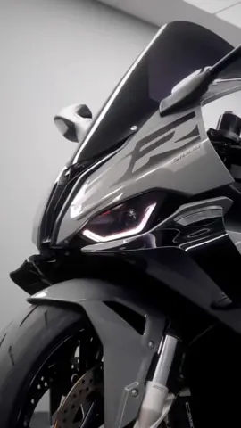 Never let go of me 😮‍💨 / / bmw s1000rr edit / / / comment if you want the clip pack! #bmw #s1000rrmsport #s1000rr #motorcycle #1000cc #akrapovic #nardogrey #led #bike #foryou @Heedex Bil 