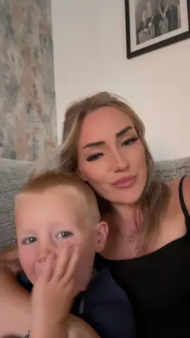 Well thats me told.. still well cute tho 🥺🥺