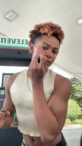 The cutest lady came up to me at @7-ELEVEn 😭😫❤️ #grwm #makeup #makeuptutorial #gasstation #gay #lgbtq #foryou #foryoupage 