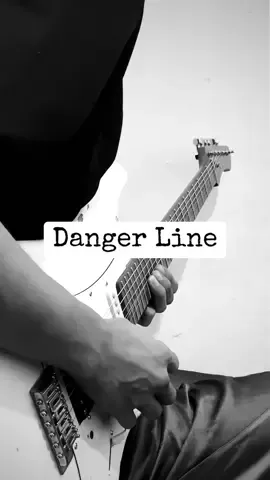 ga bosen kan gaes? #dangerline #a7x #synystergates #avengedsevenfold #guitarsolo 
