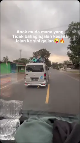 yakin gamau naik trevel satu ini😆🫣#teamselatanese #story_diver_trevell #selataniisgod #trevell_majenang 