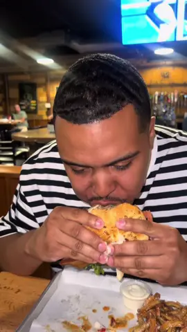 Big Time Burgers + Brew 2545 N Founders Sq Suite 3 Portage,IN📍   #chicagofood #indianafoodie #nwifood #chicagofood #indianafoodie #nwifood #Foodie #foodstagram #foodiereels #instafood #foodiesofinstagram #bestfoodfeed #blackfoodies #blackfoodbloggers #indiana #219food #indyfoodie #indyfoodblogger #indyinfluencer  #chicagofoodblogger #visitchicago #nwieats #chicagofoodie #chicago   #merrillville #discover219  #foodcritic #eatnwi #yelpindy  #219ric #portageindiana #bigtimeburgers 