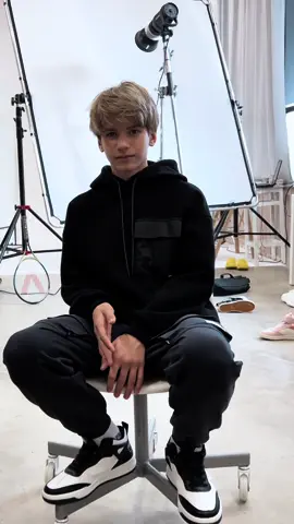 Shooting time #photoshoot #futureface #futurefashion #futurefacesmodels #newfacemodels #backstage #teens #malemodeling #modelteen #mensfashion 