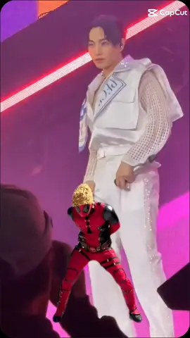 เล่นกับเค้าบ้างเด๋วจะตกเทรนด์😁😄😄#เป๊กผลิตโชค #หล่อ #PeckPalitchoke #ต้าวแสบ #น่ารัก #เพลงฮิตติดกระเเส #bye Bye Bye Nsycn Genshin 