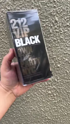 Perfume 212 Vip Black 