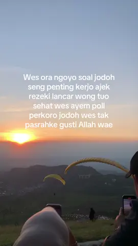 Manut dalane gusti#foryoupage #paralayangkemuning #xyzbca #4u #karanganyar24jam 