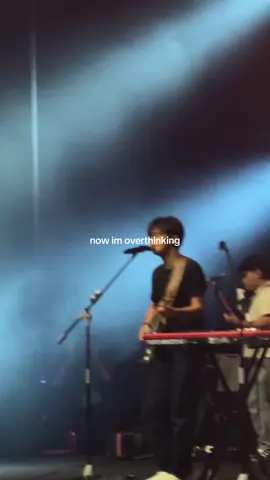 imagine this. Arash Buana performing this song and singing live with all the crowds screaming. (it’s a manifestation amen) #unreleasedmusic #originalsong #lifeupdate #ArashBuana 