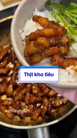 Bữa cơm đơn giản #homnayangi #mebau #mangthailandau #yeucon #food #nauancungtiktok Thịt kho tiêu
