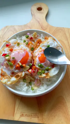 ข้าวไข่ดาวราดพริกน้ำปลา อย่างฟินนน #เข้าครัวtiktok #ห้องครัวtiktok #ไข่ดาว #หิว #อร่อยบอกต่อ #egg