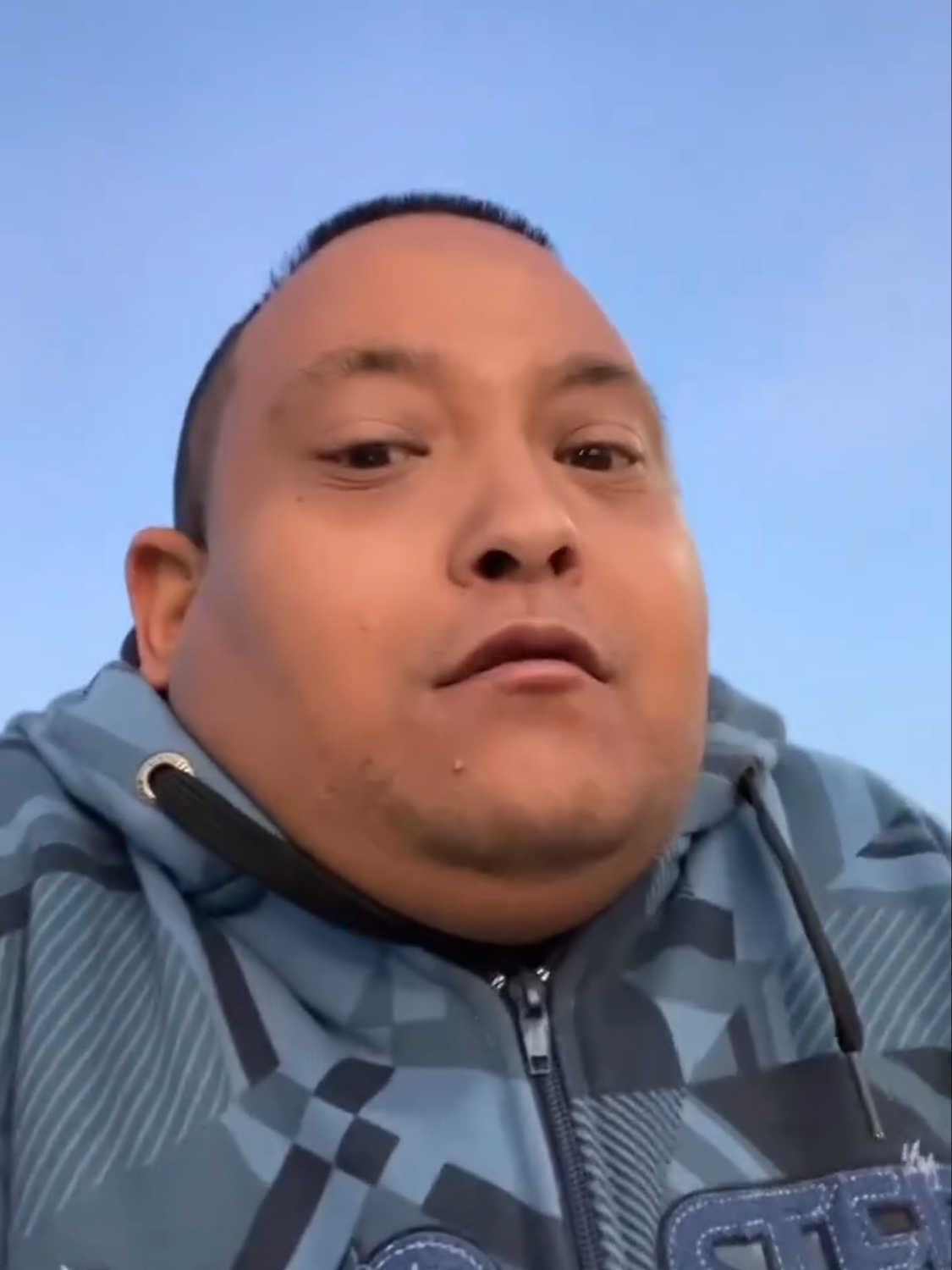 Fio do taraio 🥶😂 #tataoficial #tata #frio #viral