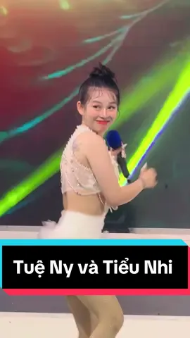 Cận cảnh nét dể thương của Tuệ Ny và Tiểu Nhi trong Show diễn ở trường học #giaitritiktok #baushowlekhacbinh #tueny #tieunhi 