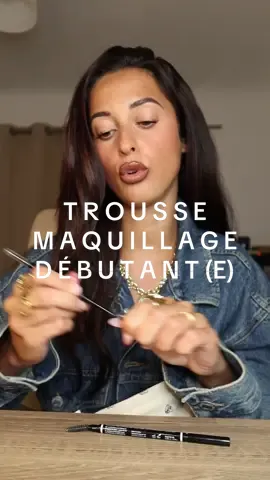 les meilleurs produits selon moi pour commencer à se maquiller ! ✨🎀 @Embryolisse France @Typology Paris @Maybelline New York France @NYX COSMETICS FRANCE @SEPHORA @Glam By Majha @KIKO Milano @elfcosmetics @Fenty Beauty @BenefitFrance #makeup #debutante #troussemaquillage #makeupbag 