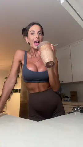 4.5 oz almond milk (or whateva milk u like)  150g ice  1 tbsp raw farms heavy cream 1 scoop DF / GF chocolate @ActiveStacks protein powder (code: HANNAH-10)  Blend for 60 seconds then pulse in  10-15g chocolate chips (i use HU or enjoy life)  top w/ a little flakey sea salt  #proteinshake #highprotein #protein #proteinpowder #highproteinmeals #highproteinrecipes #highproteinsnack #yum #tastetest #lowcalorie #lowcalorierecipe #lowcaloriemeals #treat #healthytips #tips #weightloss #tipsforgirls #iifym #macros #nightimeroutine #routine 