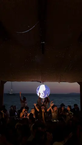 Gelsin Hayat Bildiği Gibi ... #gelsinhayatbildiğigibi #summer2024 #housemusic 