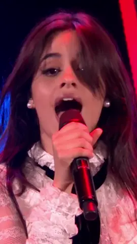 CAMILA CABELLO - HAVANA (LIVE) #camilacabello #havana #thelyricsyouneed 